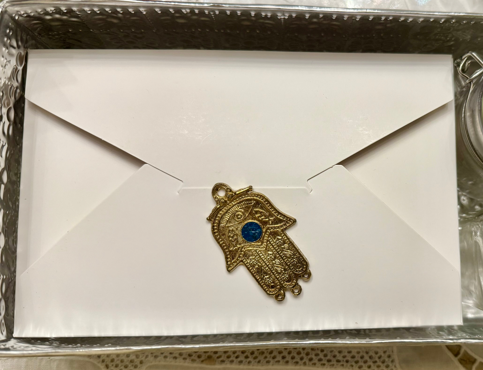 Dates : Ajwa  &  Medjoul