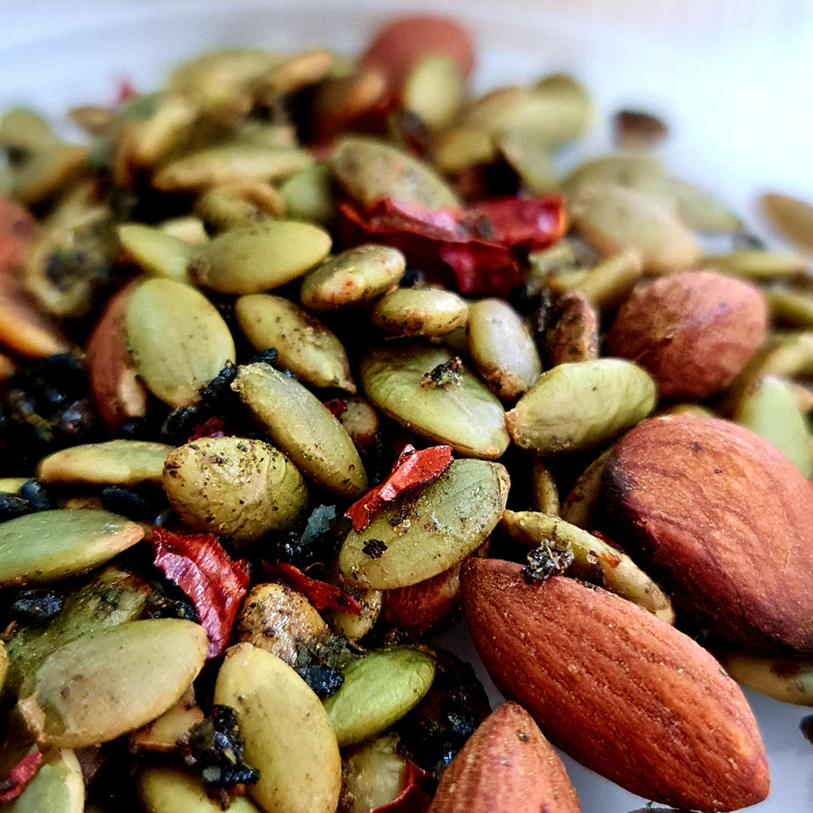 NUTS & SEEDS SELECTION