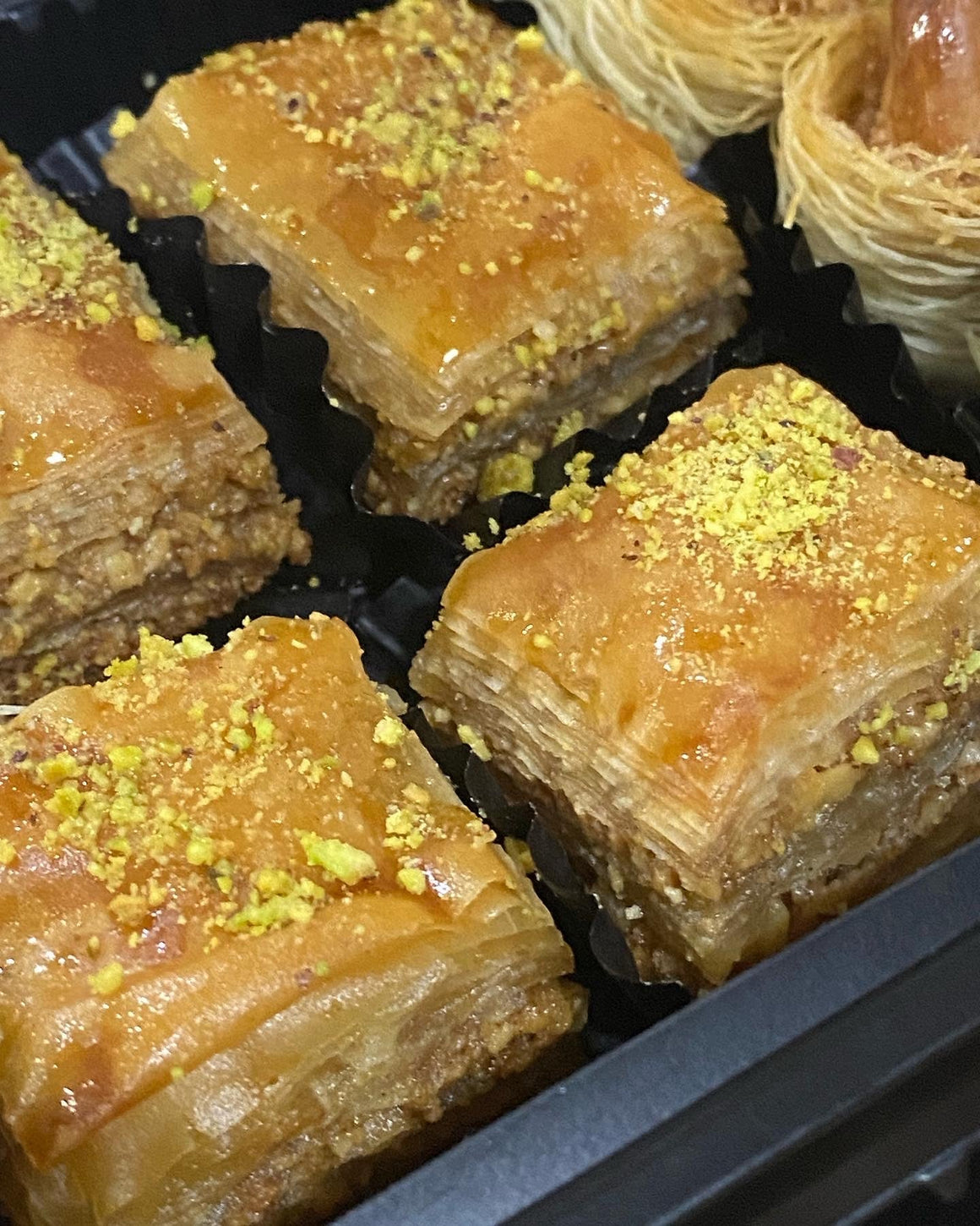 Gift for Mom : Baklava & Turkish Delights Duo