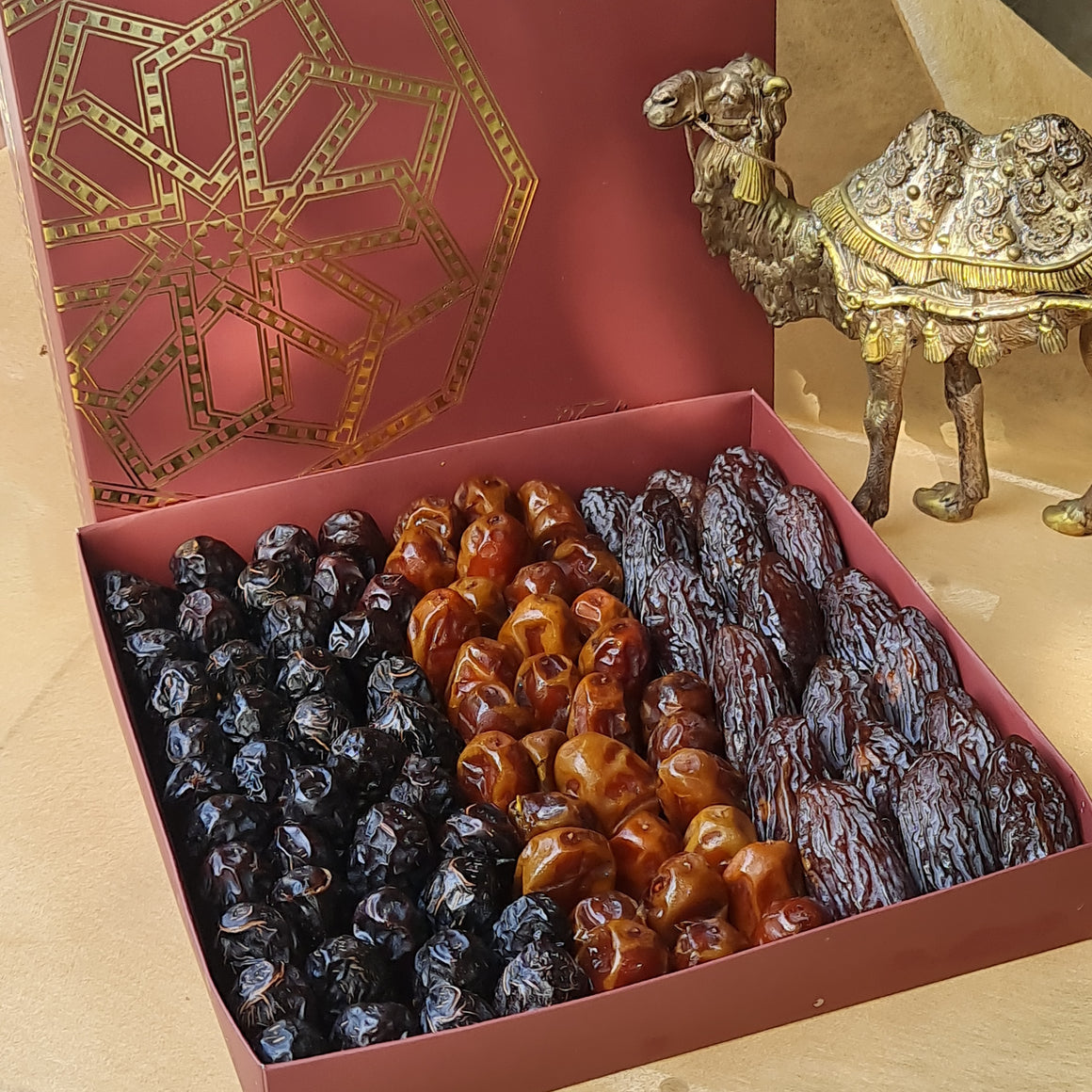 Dates Medley Gift Box