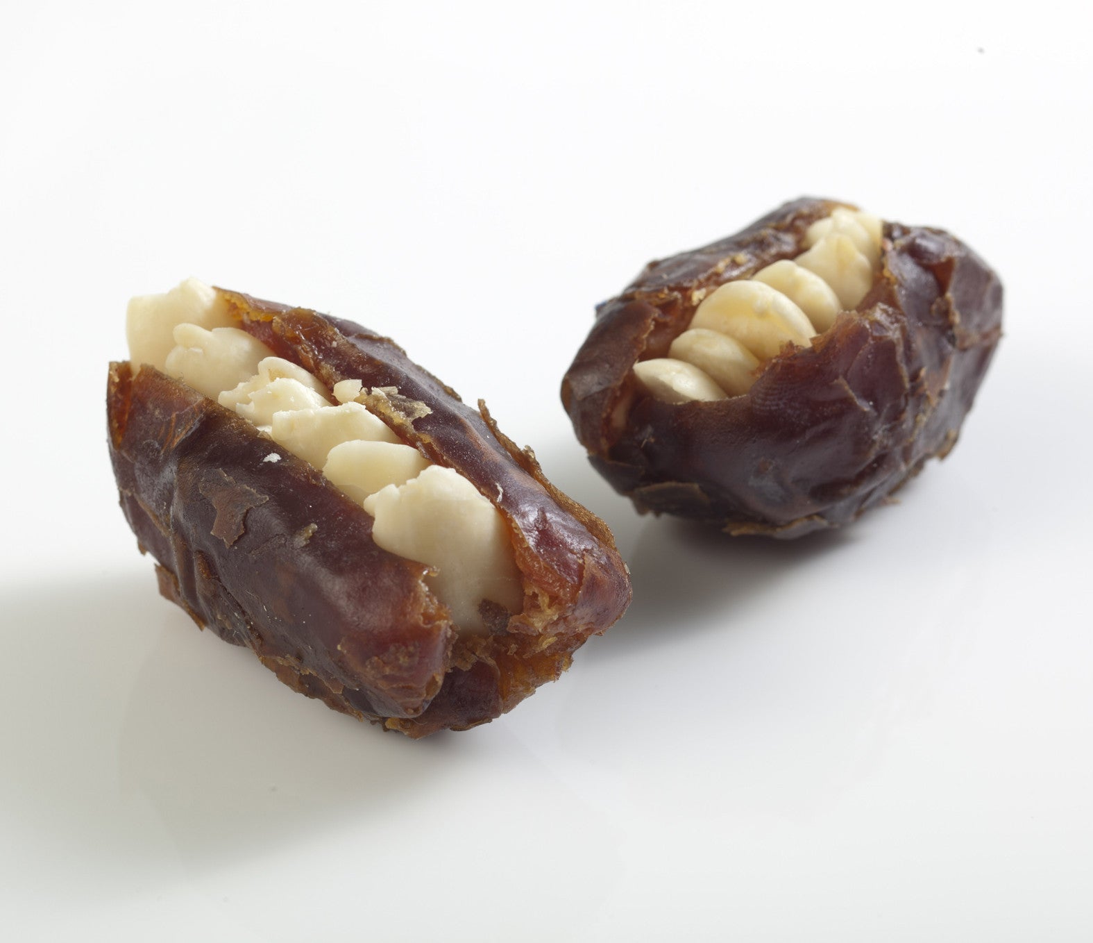 Peeled Almond Stuffed Dates