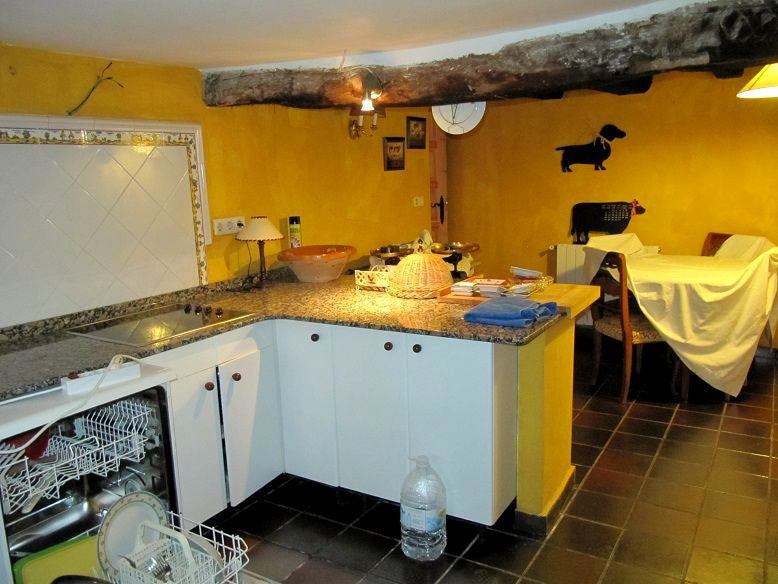 Stone house in Valderredible