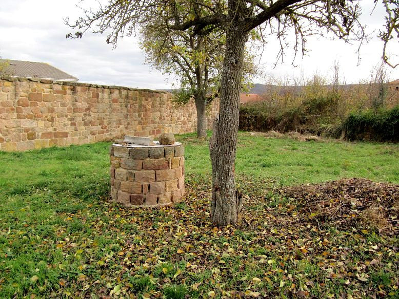 Stone house in Valderredible