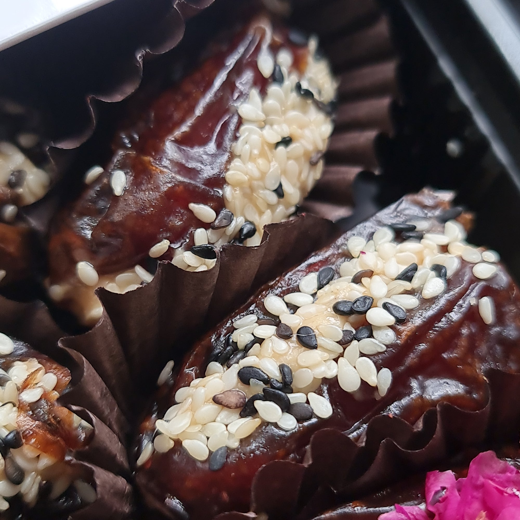 Dates Jewels Box